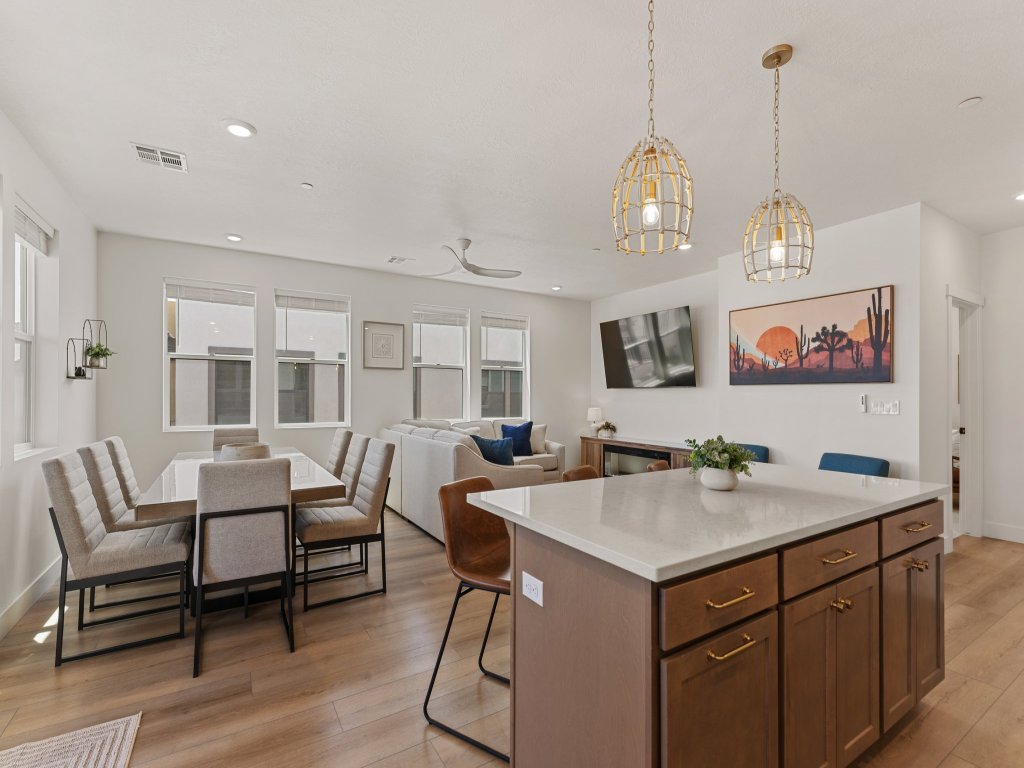 Periwinkle Sky Vacation Rental in St. George - RedAwning