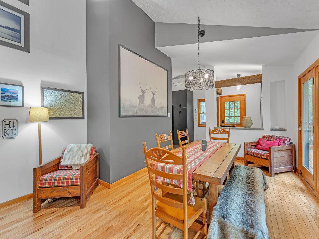 Modern Mountain Retreat Near Dolly Sods & Skiing Vacation Rental in Davis - RedAwning