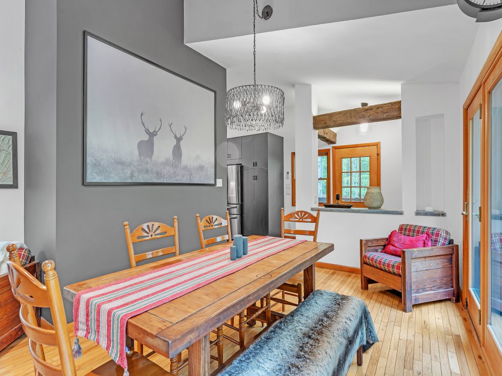 Modern Mountain Retreat Near Dolly Sods & Skiing Vacation Rental in Davis - RedAwning