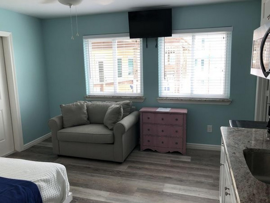 BeachGate Condo Suites and Oceanfront Resort  - Deluxe Suite Sleeps 4 #1 Vacation Rental in Port Aransas - RedAwning