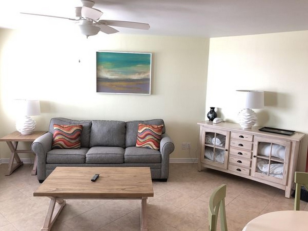 BeachGate Condo Suites and Oceanfront Resort - One Bedroom Suite #1 Vacation Rental in Port Aransas - RedAwning