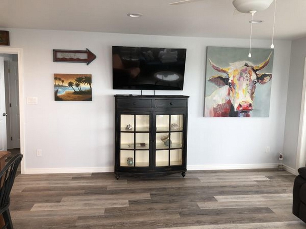 BeachGate Condo Suites and Oceanfront Resort - One Bedroom Suite #4 Vacation Rental in Port Aransas - RedAwning