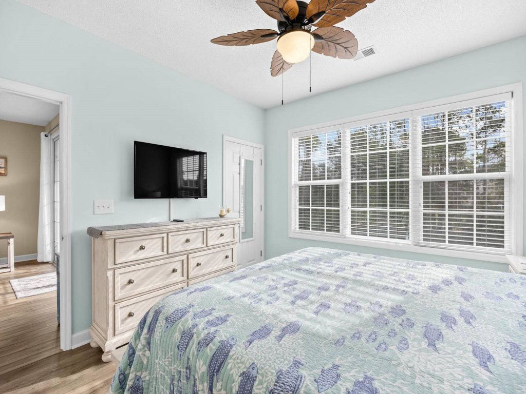 121 Ironwood Vacation Rental in North Myrtle Beach - RedAwning
