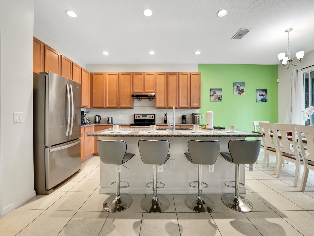 2245CA-Providence Resort Vacation Rental in Davenport - RedAwning
