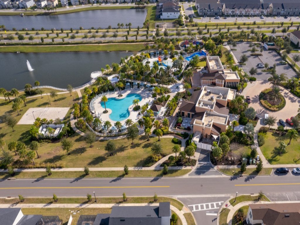 New! Modern Townhome near Disney w/Waterpark Vacation Rental in Kissimmee - RedAwning