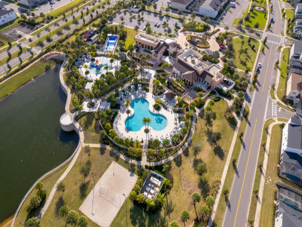 New! Modern Townhome near Disney w/Waterpark Vacation Rental in Kissimmee - RedAwning