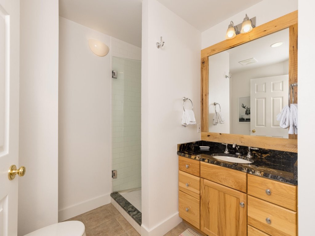 Saddle Ridge J2 Vacation Rental in Big Sky - RedAwning