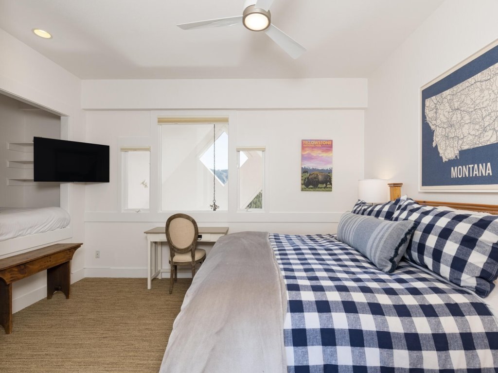 Saddle Ridge J2 Vacation Rental in Big Sky - RedAwning