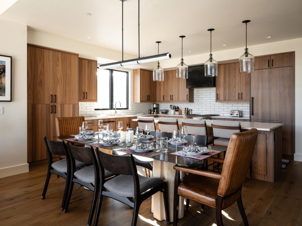 7 Deep Forest Vacation Rental in Big Sky - RedAwning