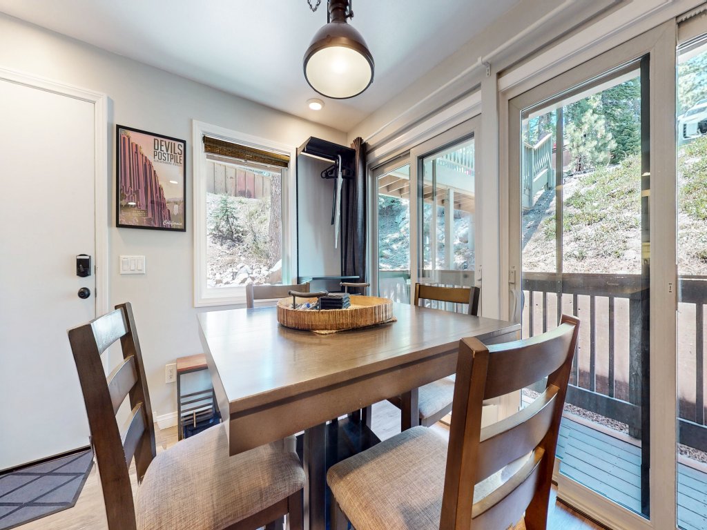 Hidden Valley #41 Vacation Rental in Mammoth Lakes - RedAwning