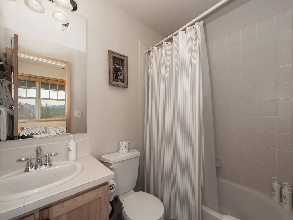 130 Discovery Court at Rendezvous Vacation Rental in Fraser - RedAwning