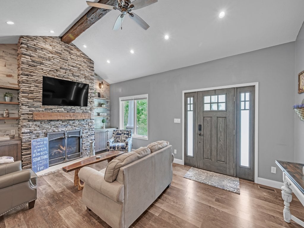 Lakeside Retreat with Hot Tub & Game Room Vacation Rental in US - RedAwning