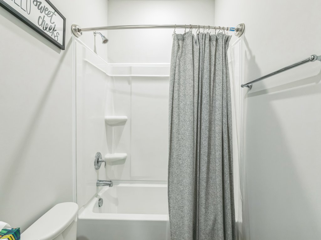 Modern Nest - Huntsville Hideaway Vacation Rental in Alabama - RedAwning