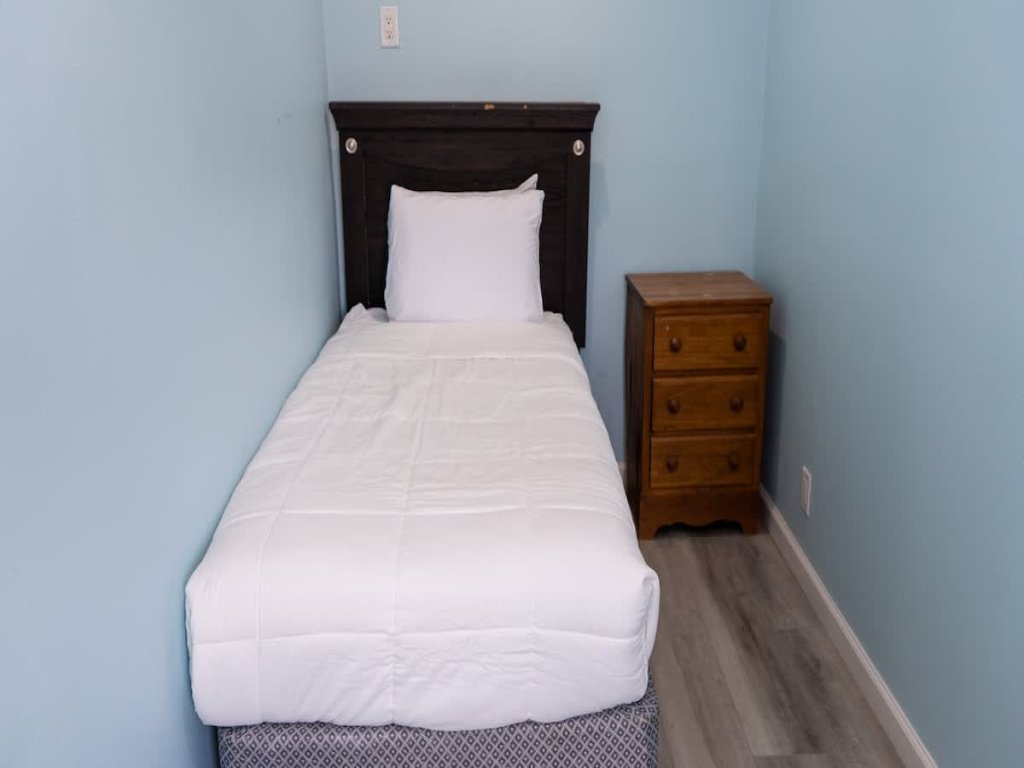 Channelfront " Remodeled " Pool " Boatslips Vacation Rental in Port Isabel - RedAwning
