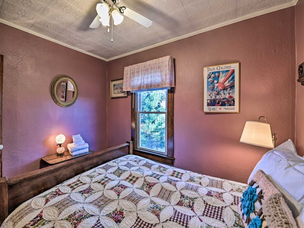 The Alpine Homestead™ | Book 3 Nights, 4th Free | Near Gore Mountain Vacation Rental in New York - RedAwning