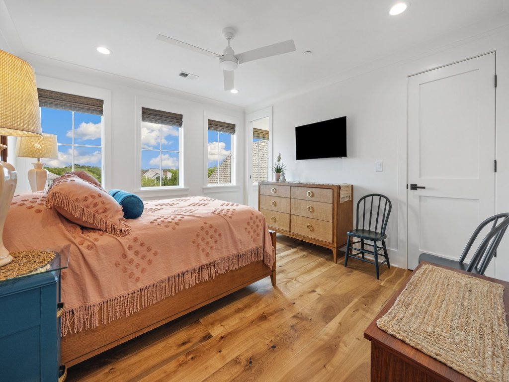 Cornfed Pelican Vacation Rental in South Carolina - RedAwning
