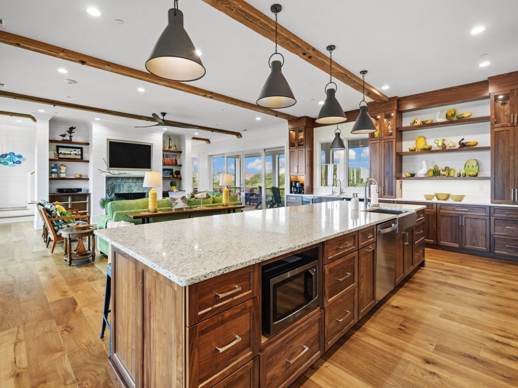 Cornfed Pelican Vacation Rental in South Carolina - RedAwning