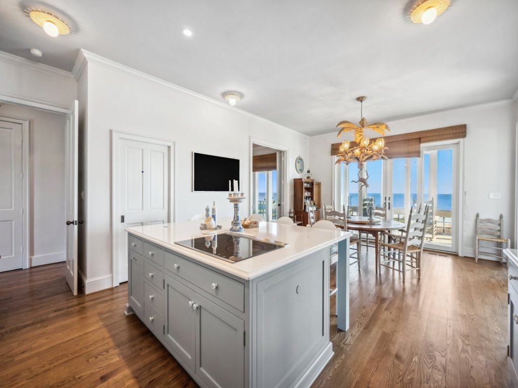 Summertide Vacation Rental in South Carolina - RedAwning
