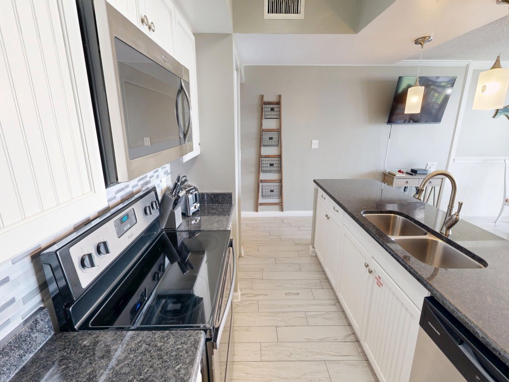 Magnolia House 209 Vacation Rental in Destin - RedAwning