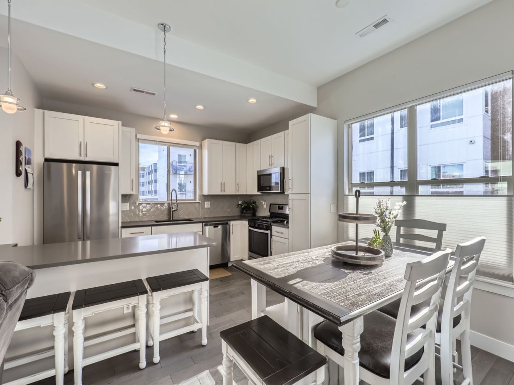 Allison Street Vacation Rental in Colorado - RedAwning