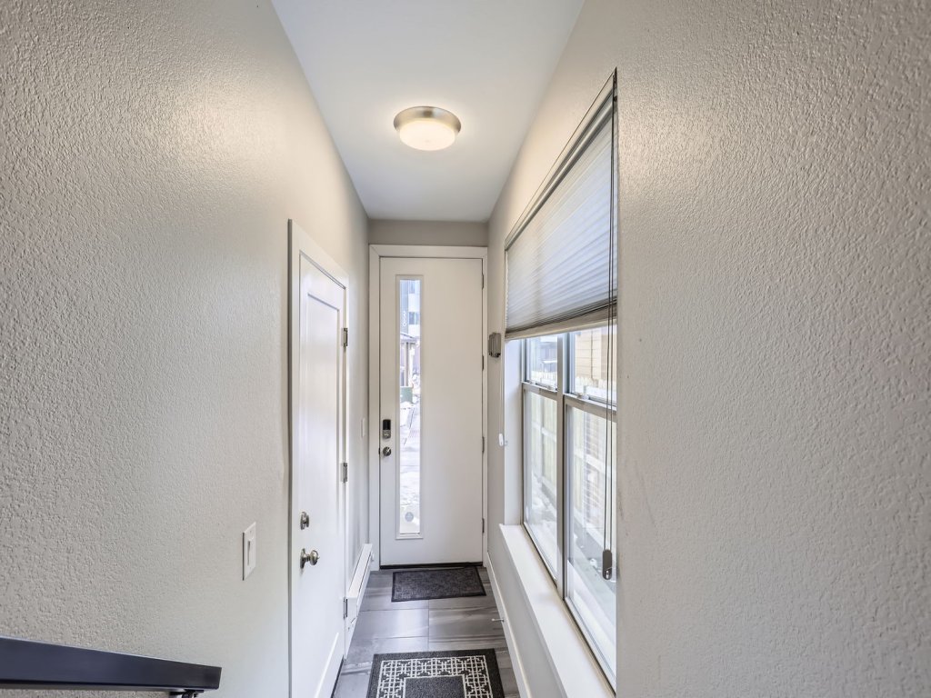 Allison Street Vacation Rental in Colorado - RedAwning