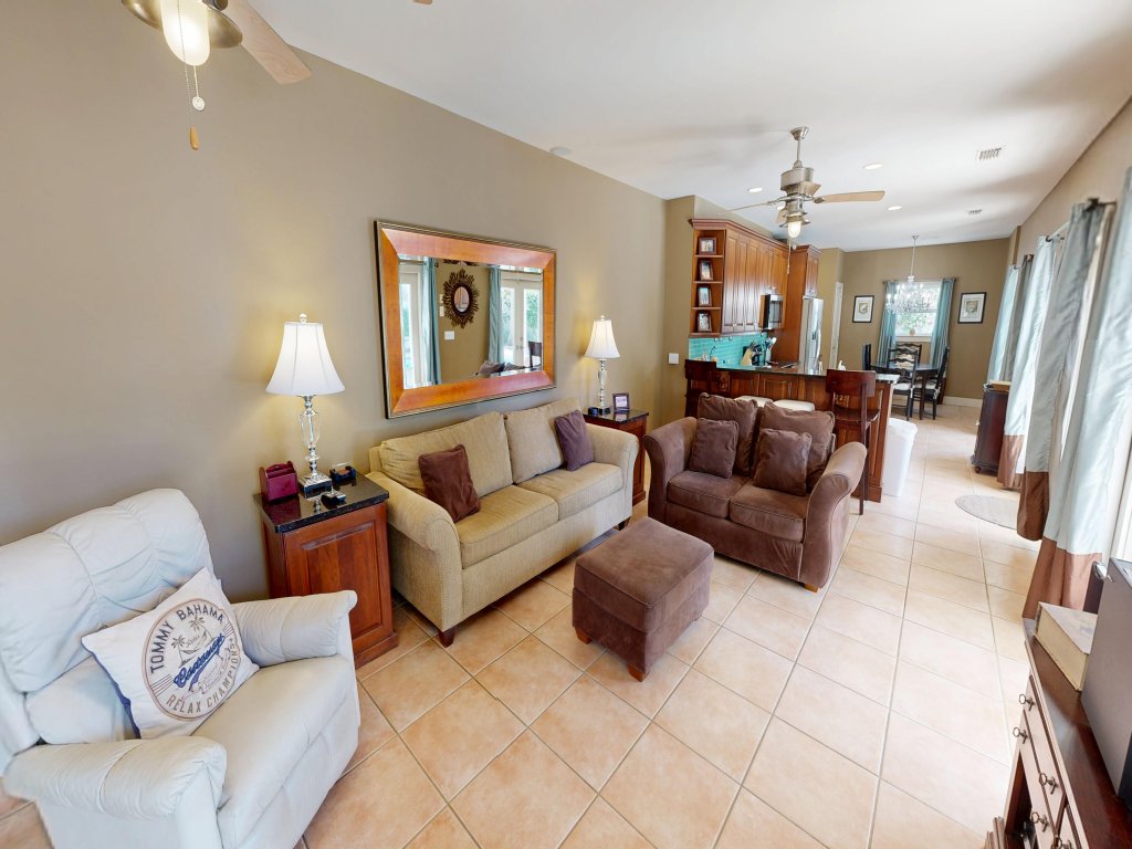 1 Cozy Cove Vacation Rental in Destin - RedAwning