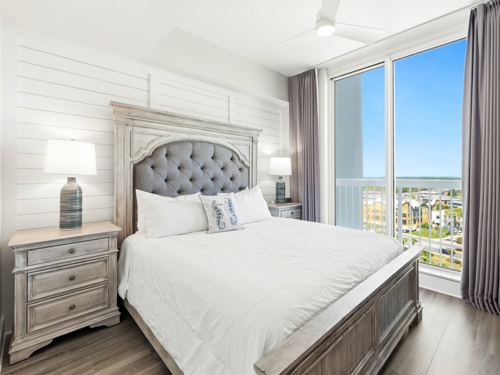 Silver Beach 1104W Vacation Rental in Destin - RedAwning
