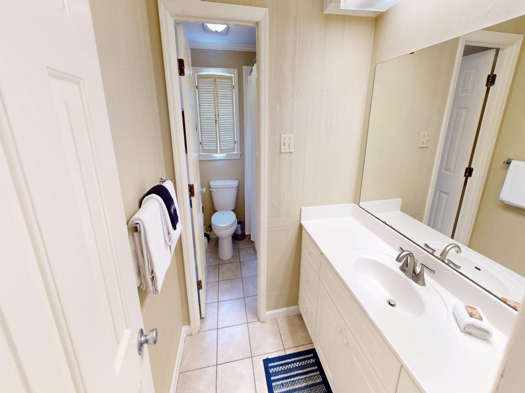 Holiday House Vacation Rental in Destin - RedAwning