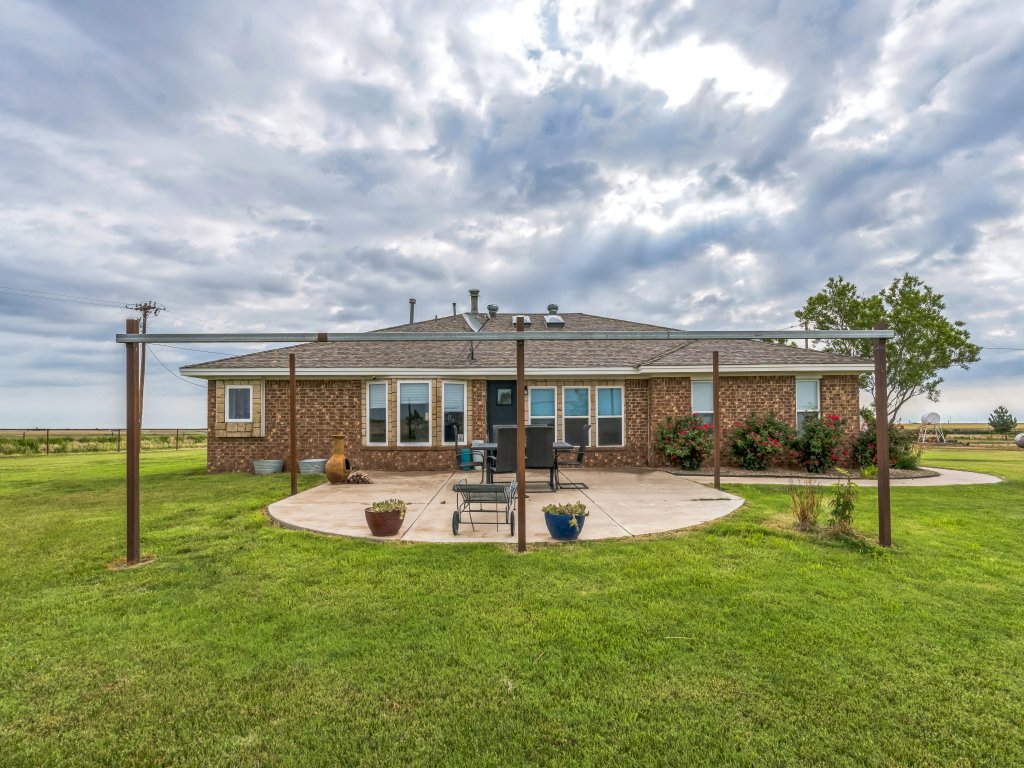Peaceful Horse Ranch Escape Near Palo Duro Canyon Vacation Rental in Texas - RedAwning
