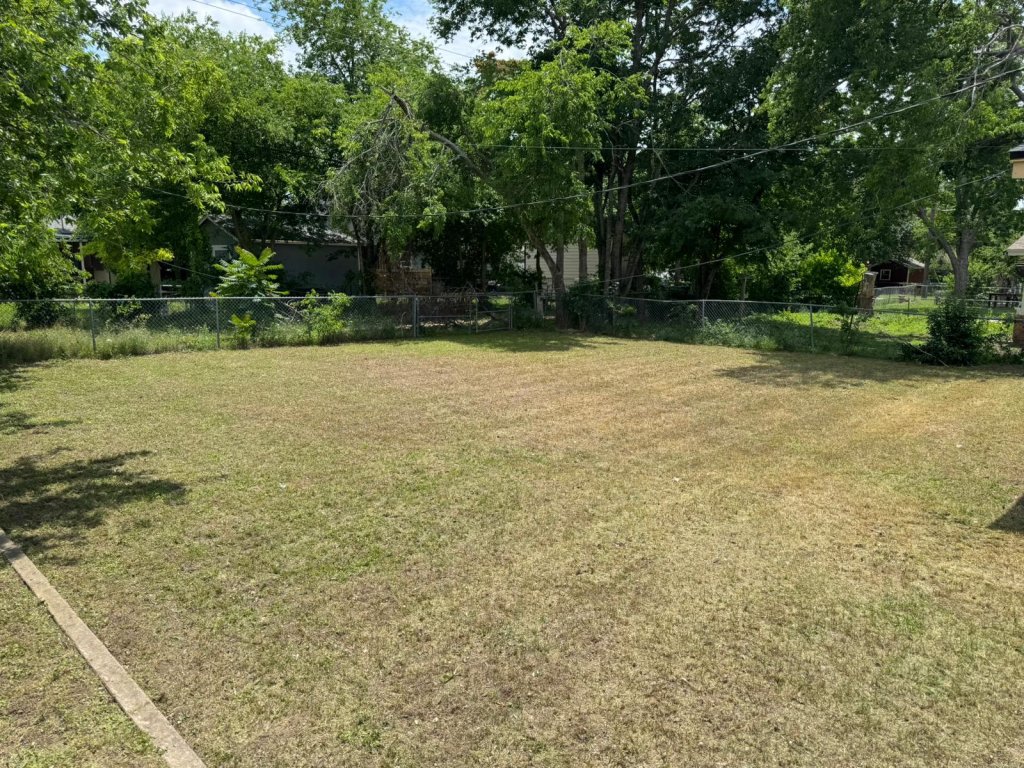 Cozy Temple Home Fenced Yard & Wi-Fi Vacation Rental in Texas - RedAwning