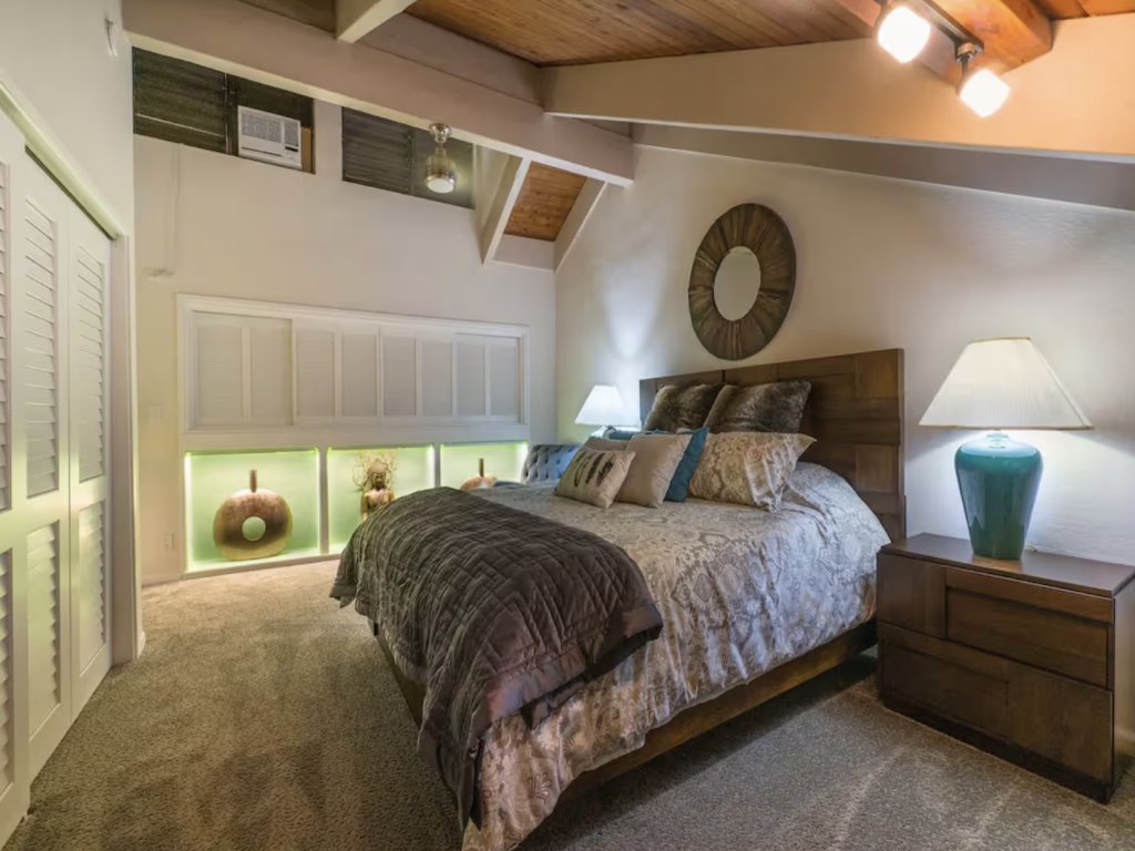 Kihei Resort Unit 221,  Vacation Rental in Kihei - RedAwning