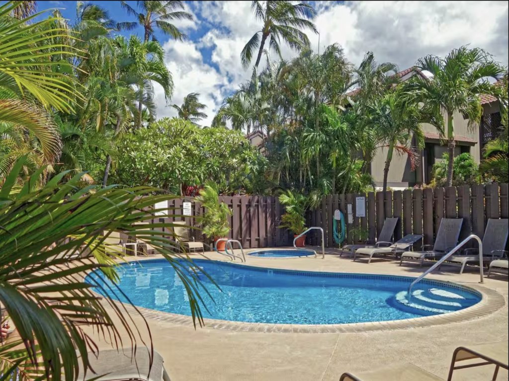 Kihei Resort Unit 221,  Vacation Rental in Kihei - RedAwning