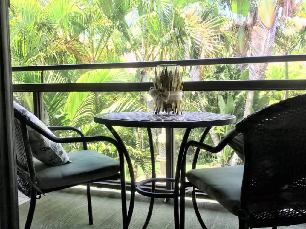 Kihei Resort Unit 221,  Vacation Rental in Kihei - RedAwning