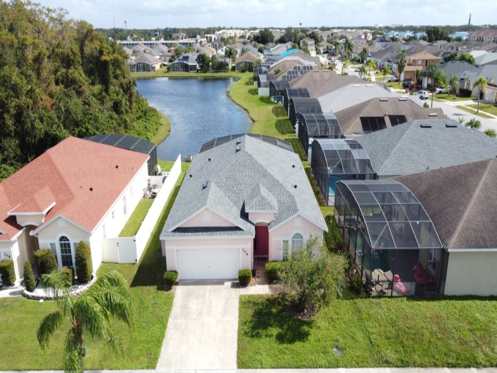 Walk to Silver Spurs Rodeo and Heritage Park Vacation Rental in Kissimmee - RedAwning