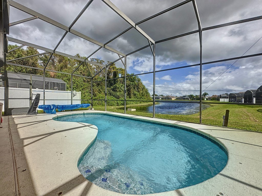 Walk to Silver Spurs Rodeo and Heritage Park Vacation Rental in Kissimmee - RedAwning