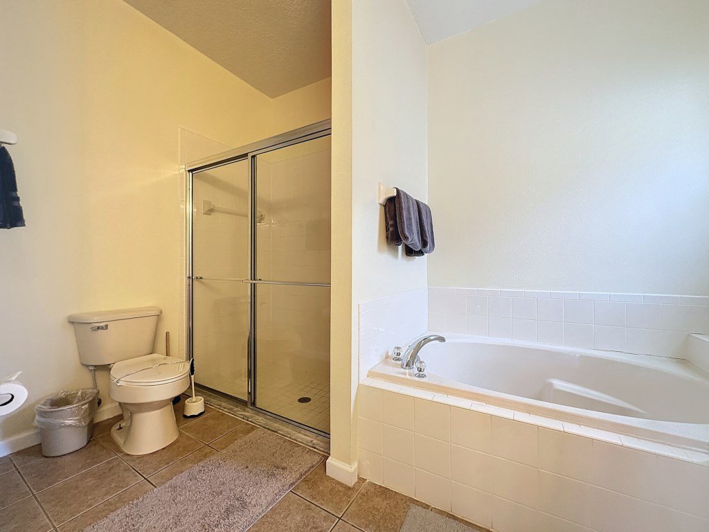 Walk to Silver Spurs Rodeo and Heritage Park Vacation Rental in Kissimmee - RedAwning