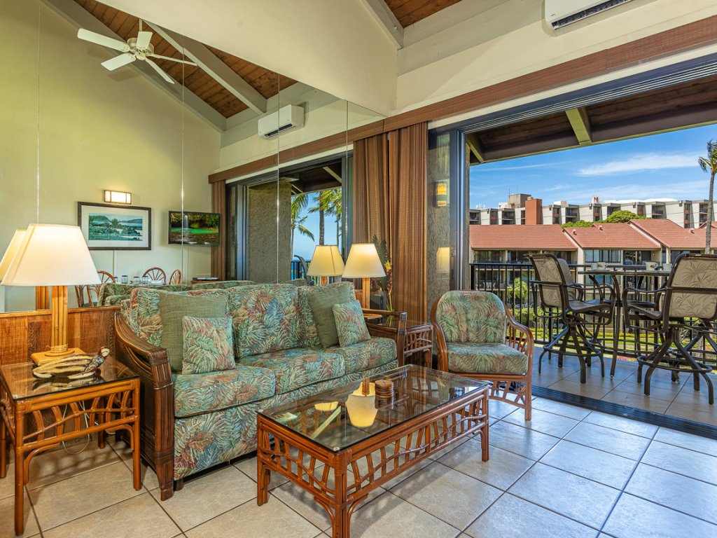 Papakea G407 Vacation Rental in Lahaina - RedAwning
