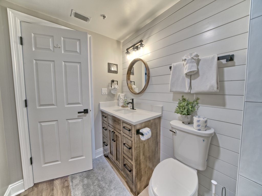 Unit 0901 Vacation Rental in Panama City Beach - RedAwning