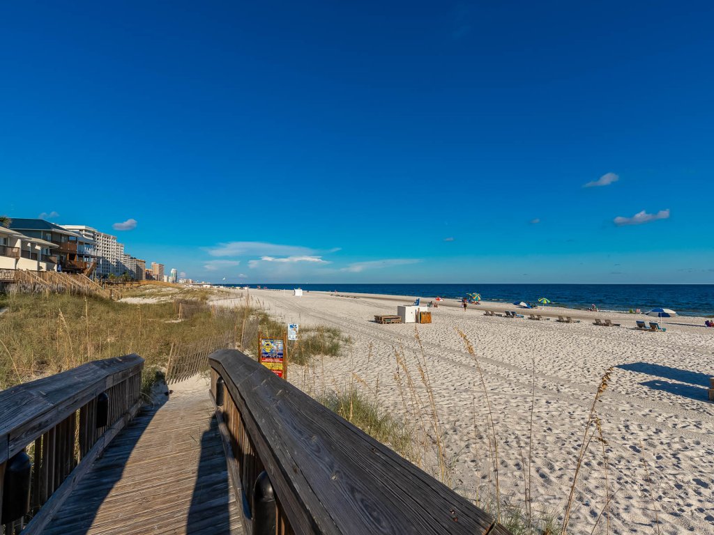 Tradewinds 102 Vacation Rental in Orange Beach - RedAwning