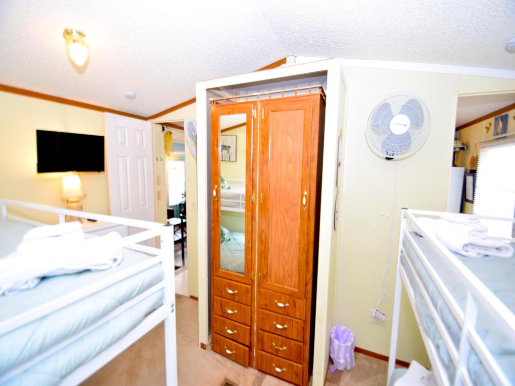 White Horse Park-Spinnaker Lane 96 Vacation Rental in Maryland - RedAwning