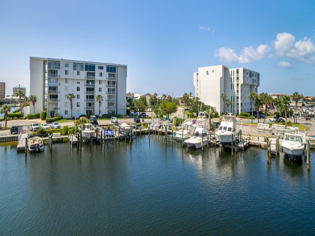 Dolphin Point 604C Vacation Rental in Destin - RedAwning