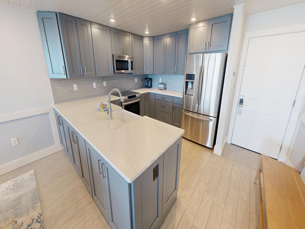 Dolphin Point 604C Vacation Rental in Destin - RedAwning