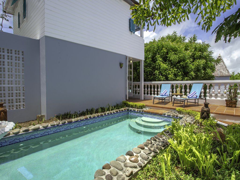 John John Cottage Vacation Rental - RedAwning