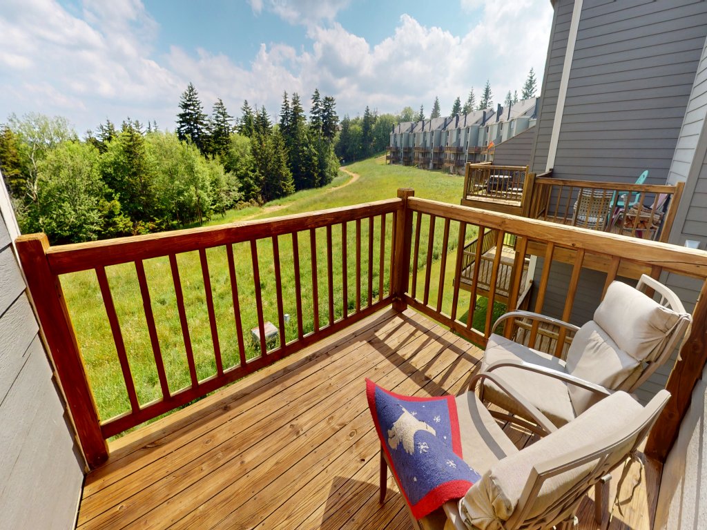 Powderidge 54H - Brigham Two Bedroom Townhouse Vacation Rental in Snowshoe - RedAwning
