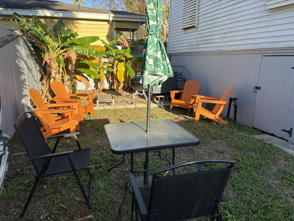 The Dinghy Vacation Rental in Galveston - RedAwning