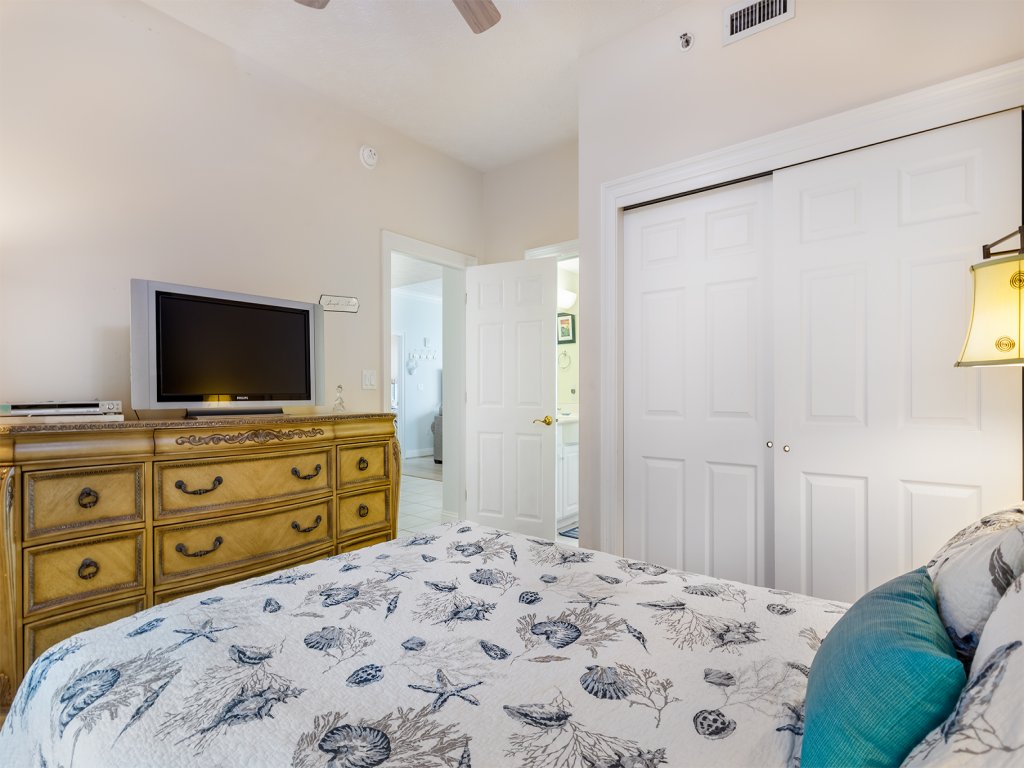 Unit 1402 Vacation Rental in Panama City Beach - RedAwning