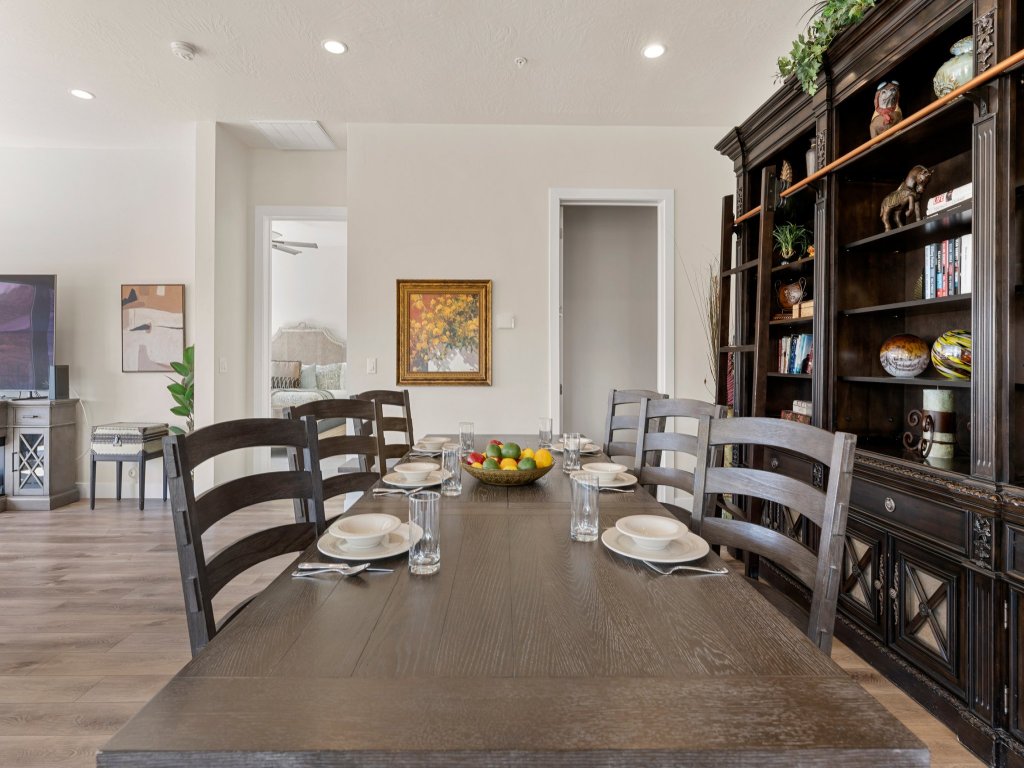 Coral Rock Vista Vacation Rental in Utah - RedAwning