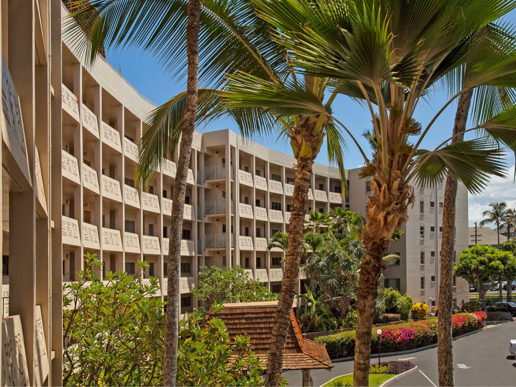 Royal Mauian 314 Vacation Rental in Kihei - RedAwning