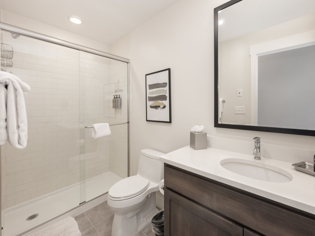Downtown Flat Vacation Rental in Winter Park - RedAwning