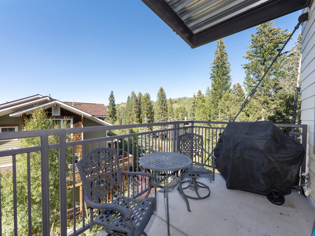 Downtown Flat Vacation Rental in Winter Park - RedAwning